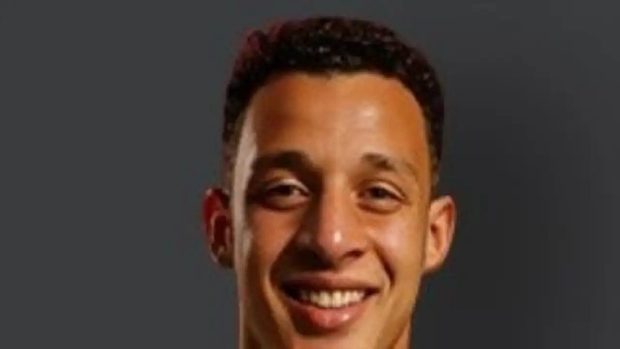 حمزة وقطاى يتصدران قائمة 5 لاعبين ينتظرون debut مع منتخب مصر ضد روسيا